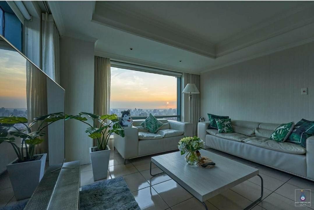 Corner Inn Taichung Extérieur photo