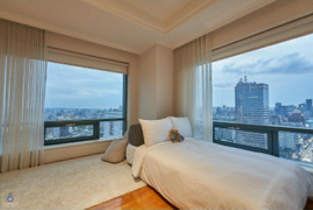 Corner Inn Taichung Extérieur photo